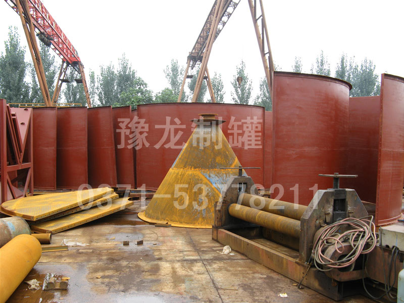 片状水泥罐制作现场01