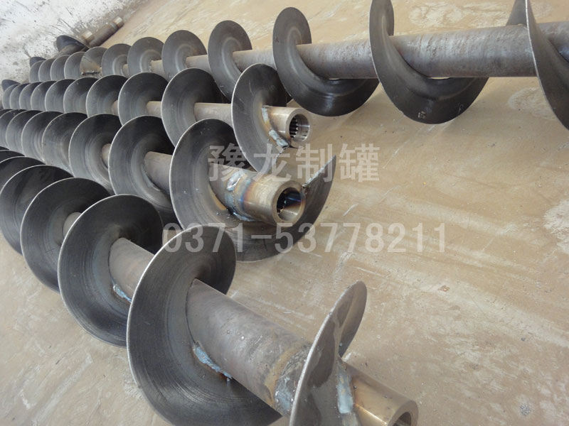 LSY螺旋输送机生产现场01