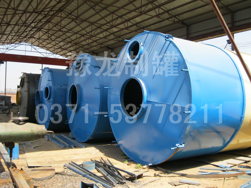 水泥罐制作现场04